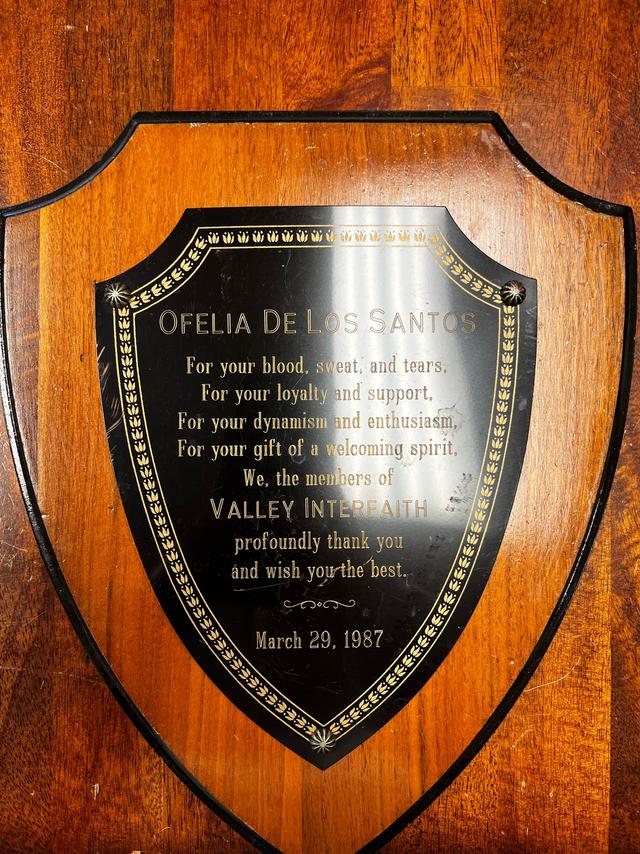 Valley Interfaith plaque thanking de los Santos for her service.